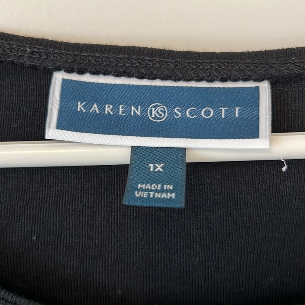 Karen Scott NWT. 1X black shirt with fall pumpkin - Picture 3 of 6